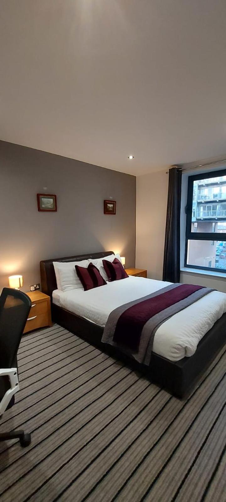 City Apartment In Great Location With A Balcony & Parking Possible - West One Sheffield Exterior photo